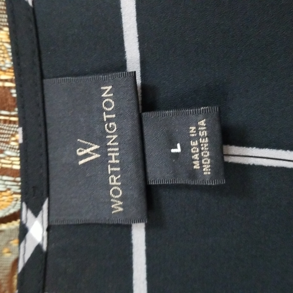 Windowpane Check Blouse - Picture 4 of 8